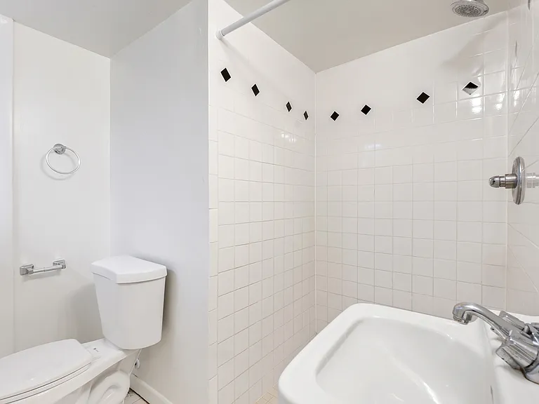 3523 Duke St — Photo 27