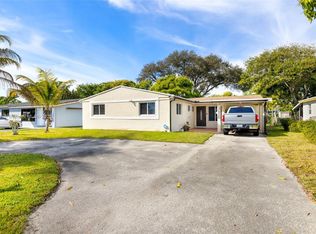 2920 SW 67th Ter, Miramar, FL 33023