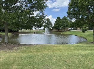 E Nineteen Waterstone Estates Dr, McKinney, TX 75071