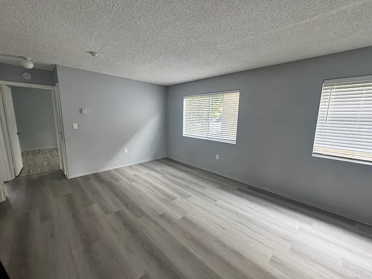 1224 Agate St #4 — Photo 10
