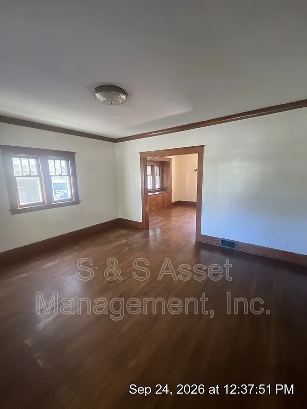 3 bed, 2.0 bath, 1344 sqft, $1,950 — Photo 4