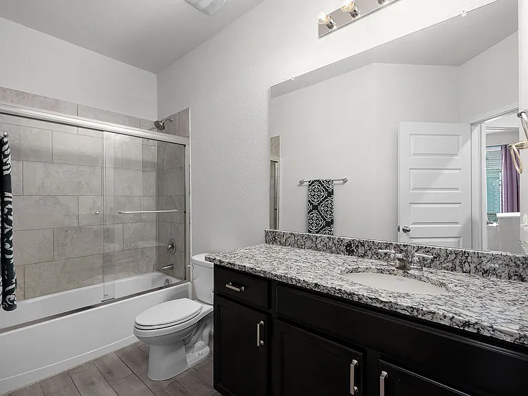 544 Lilac Shls — Photo 38