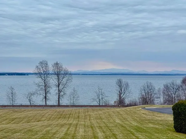 58 Club Rd Unit 203, Plattsburgh, NY 12903