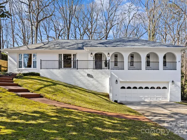 1513 Piccadilly Dr, Charlotte, NC 28211