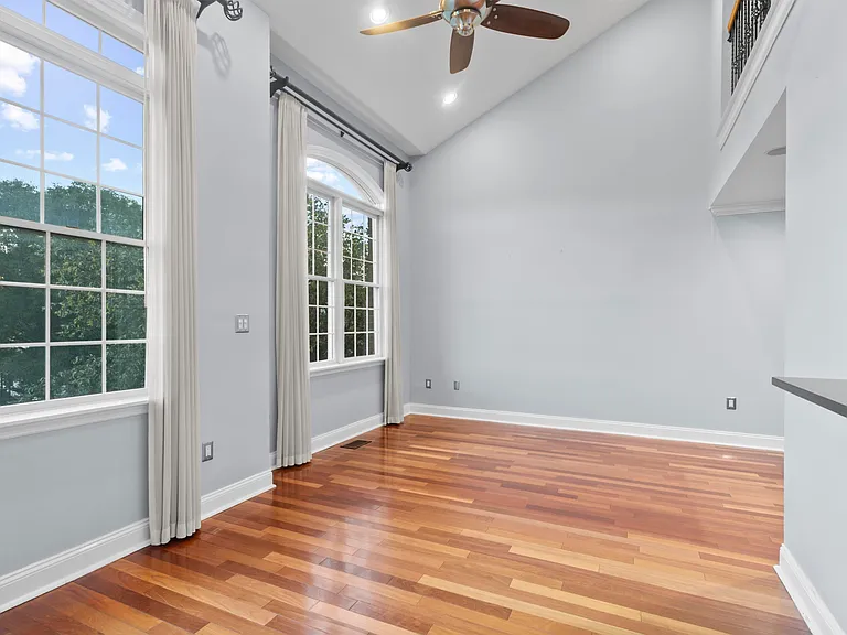 169 Price Ct — Photo 10