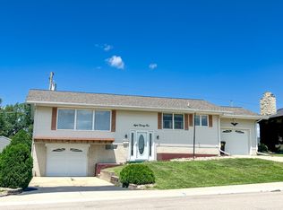 821 1st Ave, Fulton, IL 61252