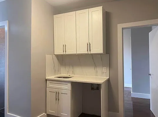 Rented by Premier One Realty LLC | media 6