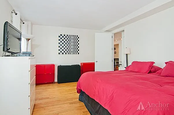 Rented by Anchor Associates | media 14