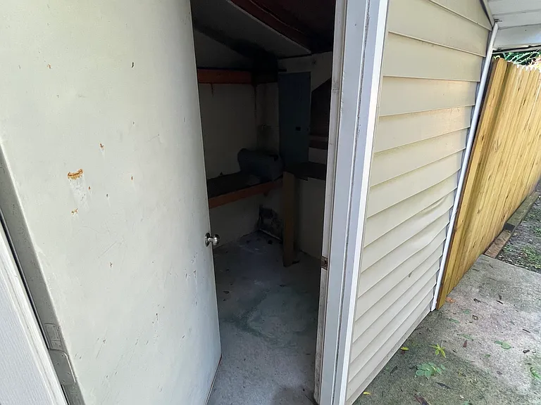 1105 Brian St #A — Photo 5