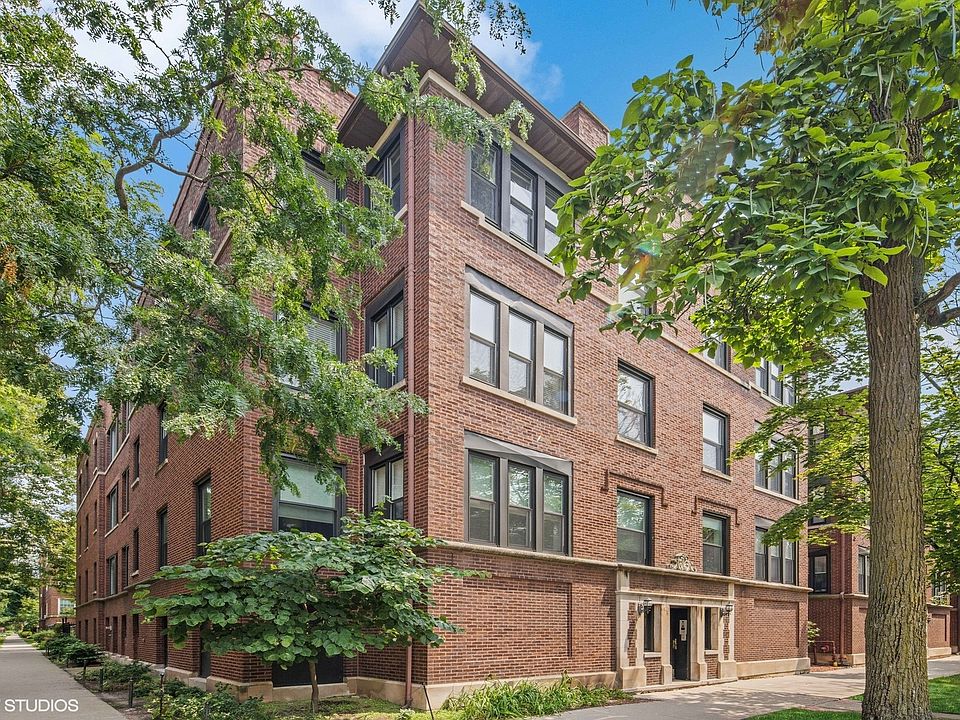 1st image of 7035 N Greenview Ave APT 2S