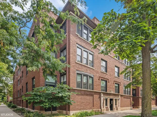 7035 N Greenview Ave APT 2S, Chicago, IL 60626
