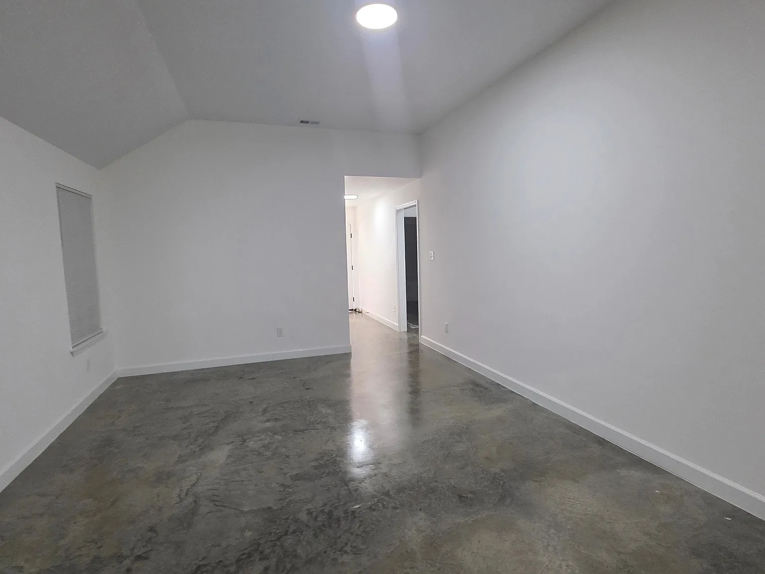 Newly Renovated 4-Bedroom Home with Open-Concept Living — Photo 3