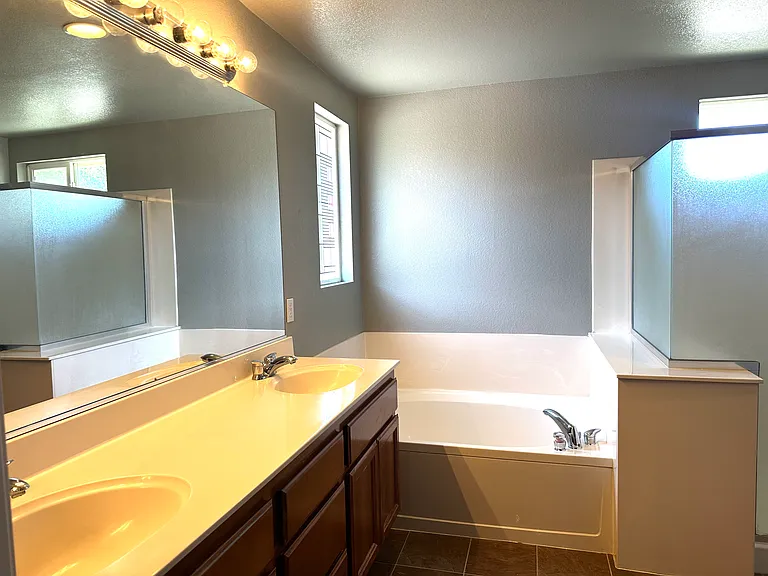 10121 Schuler Ranch Rd — Photo 6