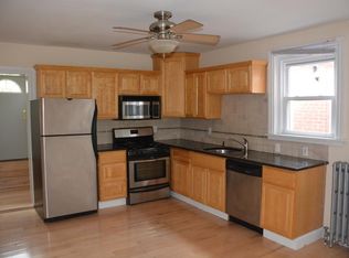 4235 Station St #2, Philadelphia, PA 19127