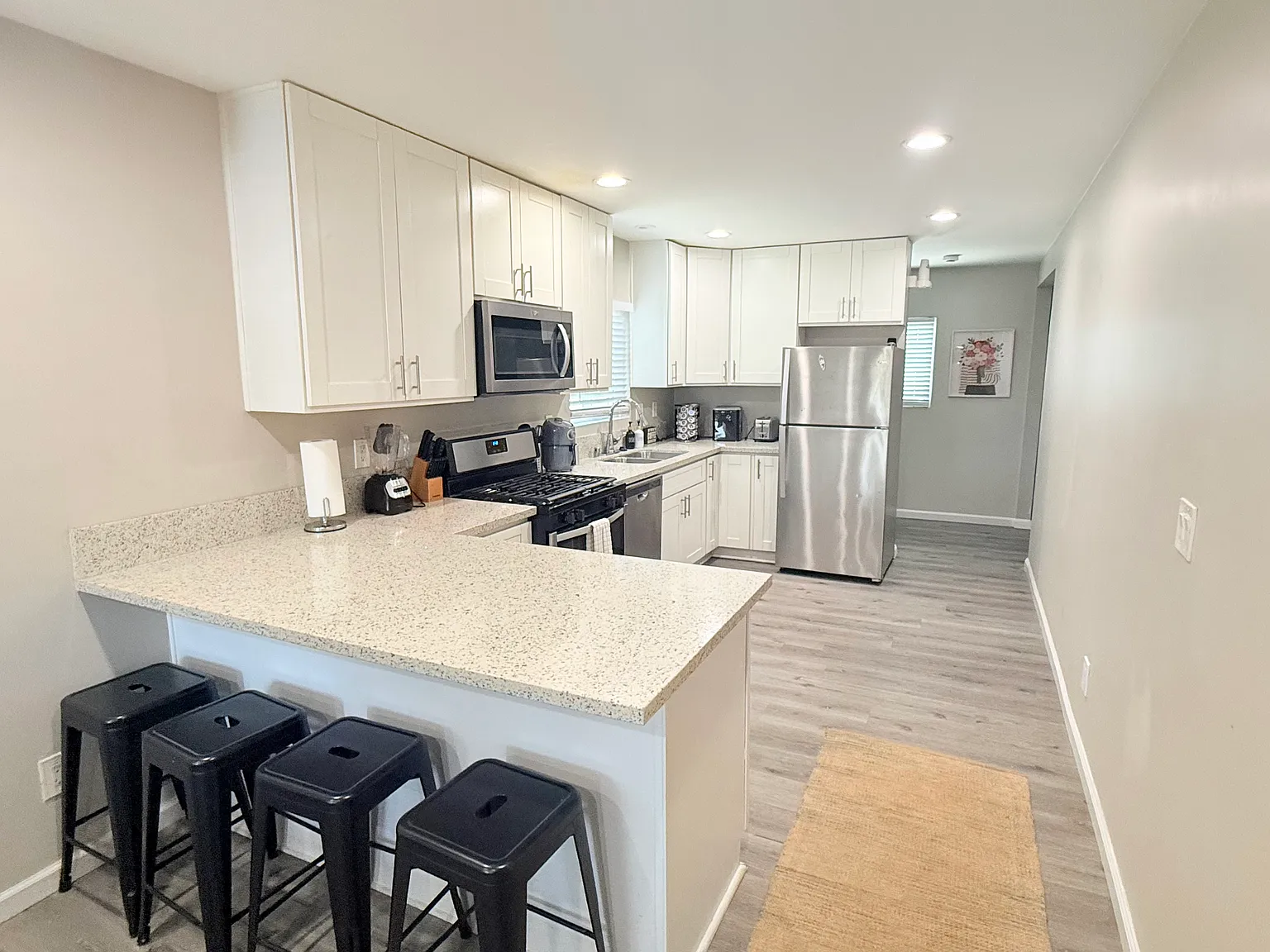 2022 1/2 Ocean View Blvd — Photo 3