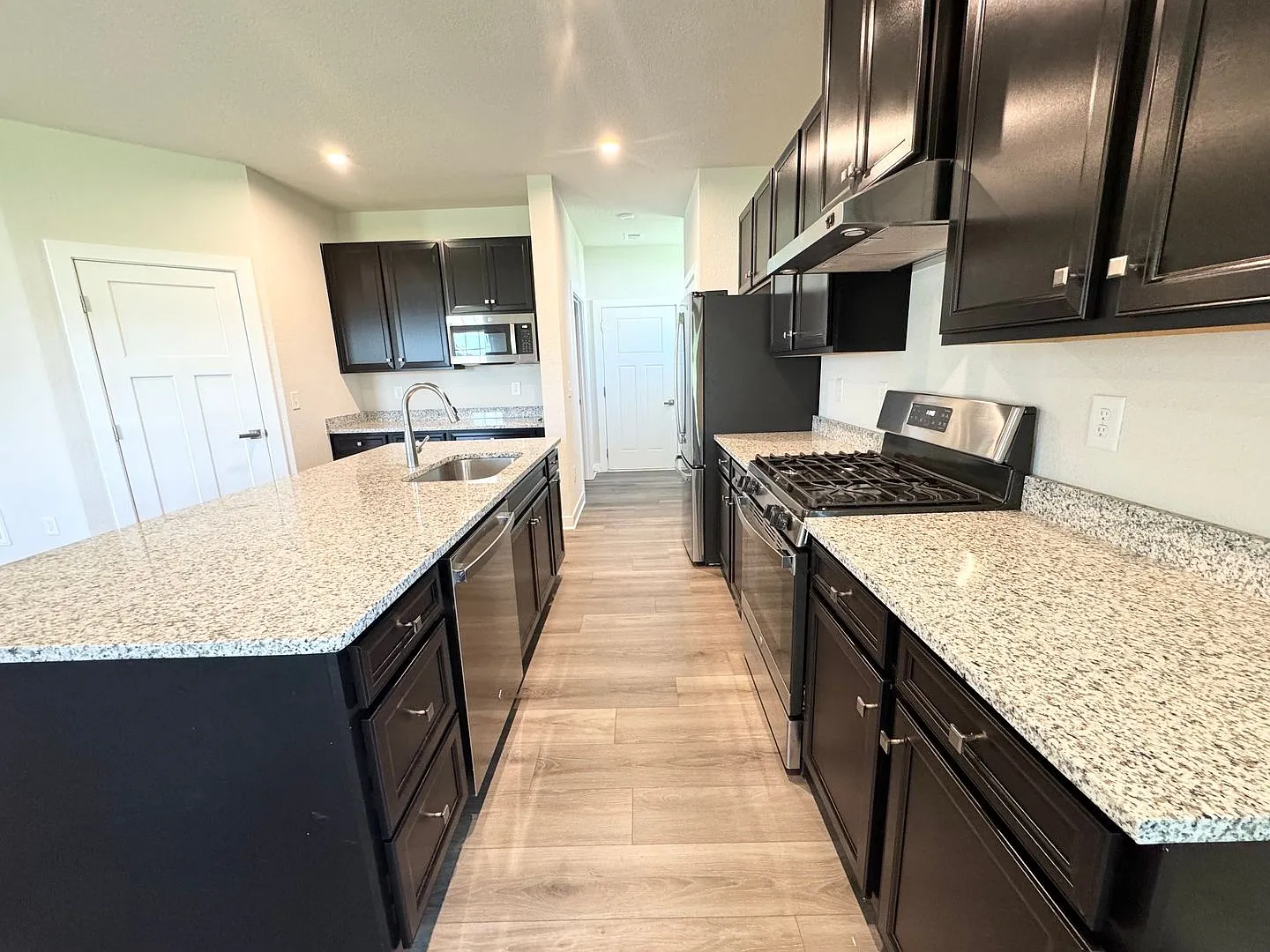 222 Pleasant Drive — Photo 3