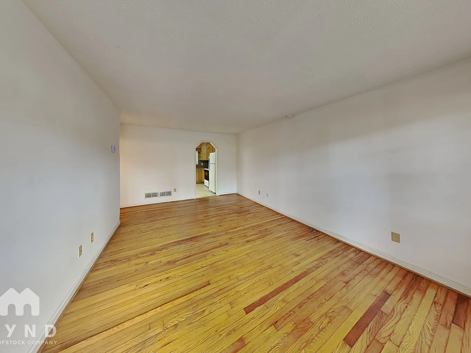 2 bed, 1.0 bath, 926 sqft, $1,495 — Photo 3