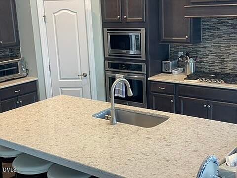 1st image of 904 Traditions Ridge Dr
