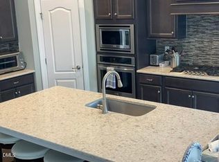 904 Traditions Ridge Dr, Wake Forest, NC 27587