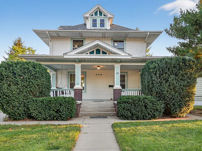 719 Pine St — Photo 34