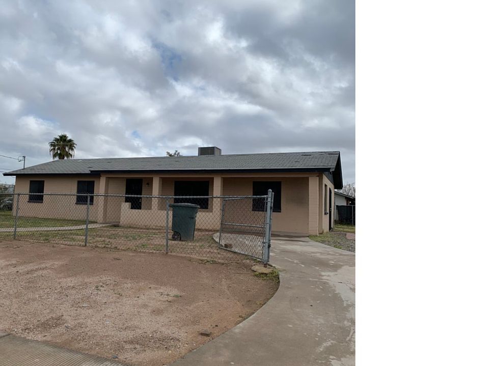 1st image of 200 N Pueblo Dr