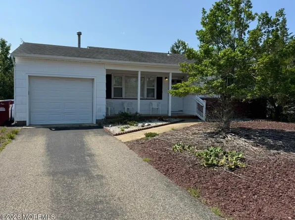67 Carlisle Road, Toms River, NJ 08757