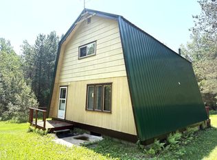 7786 Danielczak Rd, Armstrong Creek, WI 54103