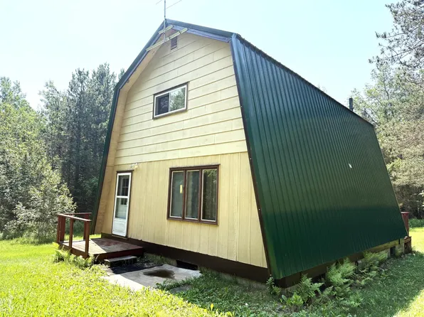 7786 Danielczak Rd, Armstrong Creek, WI 54103