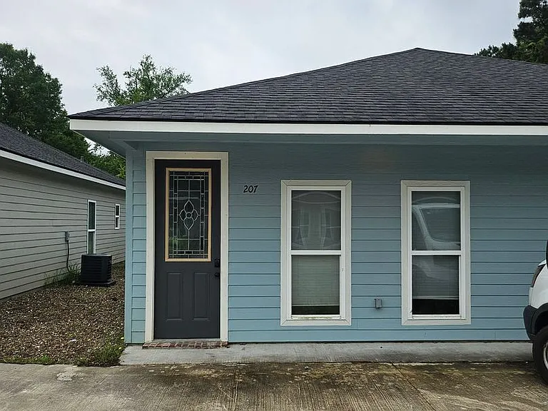 207 Lacey Eden Ln — Photo 14