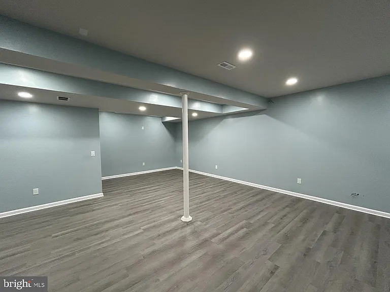 512 Lewis St — Photo 38