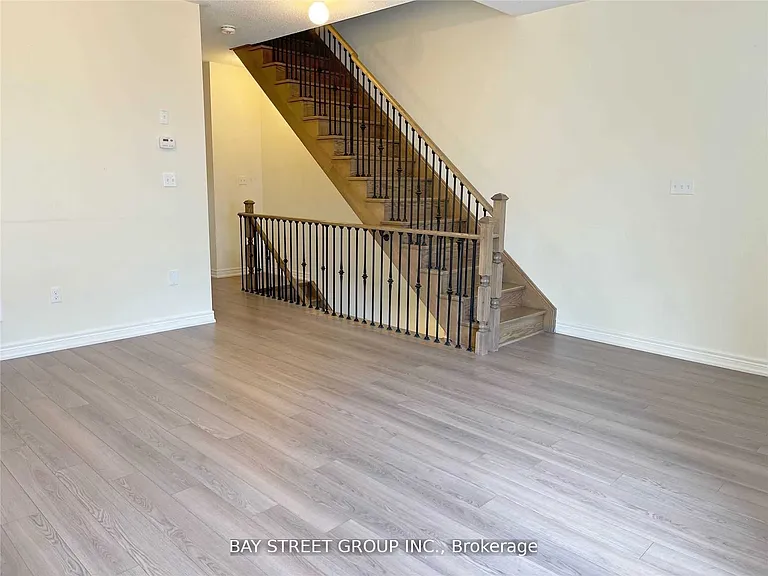 12 Fanny Grove Way — Photo 3