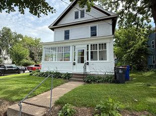 688-690 Fairview Ave N, Saint Paul, MN 55104