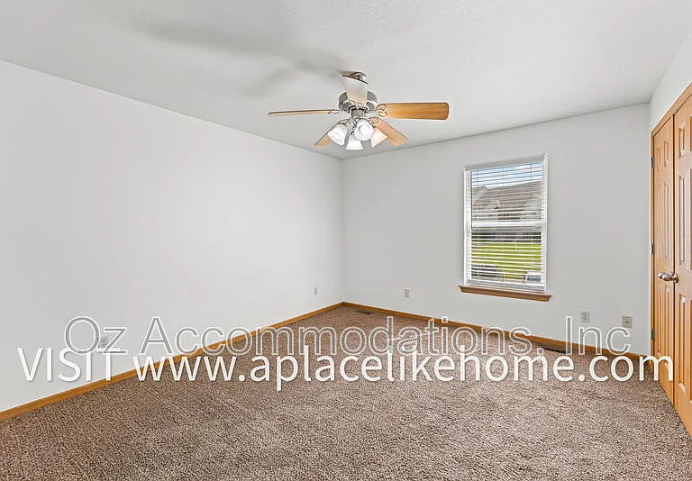 8626 N Cleveland Ln — Photo 12