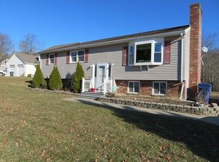 16 Valley View Dr, Spencer, MA 01562