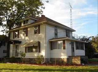 290 Stewart Rd, Monroe, MI 48162