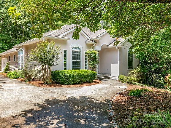 2nd image of 307 Shadecrest Ln