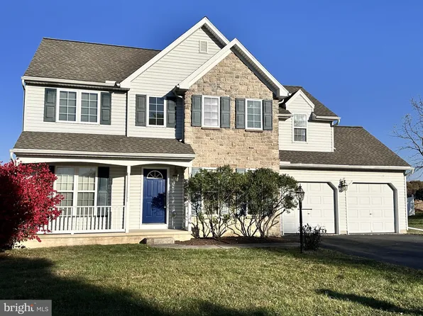 112 S Larkspur Dr #L-0033, Palmyra, PA 17078