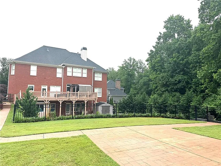 2852 Summer Branch Ln — Photo 60