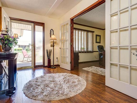 4th image of 2399 Parkview Dr