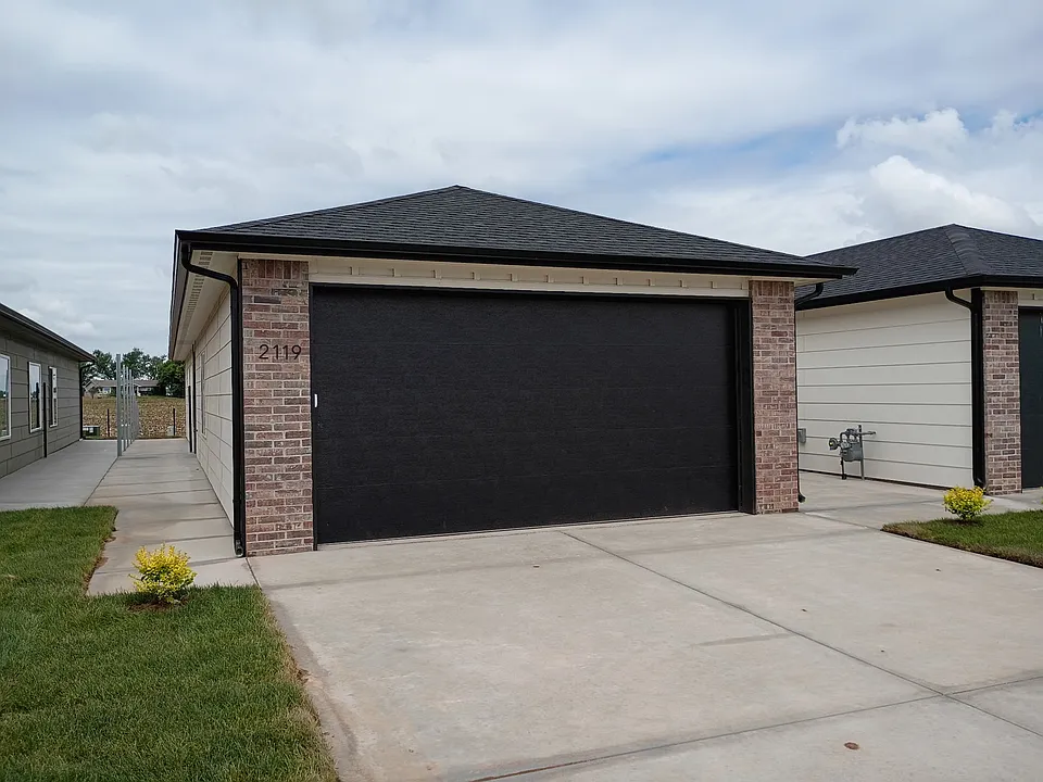 2119 Reece St