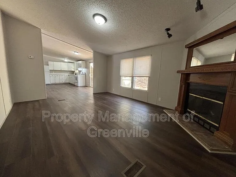 102 Tifton Ct — Photo 13