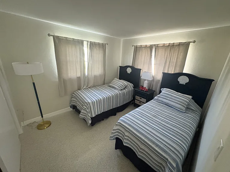 108 Charles Dr — Photo 10