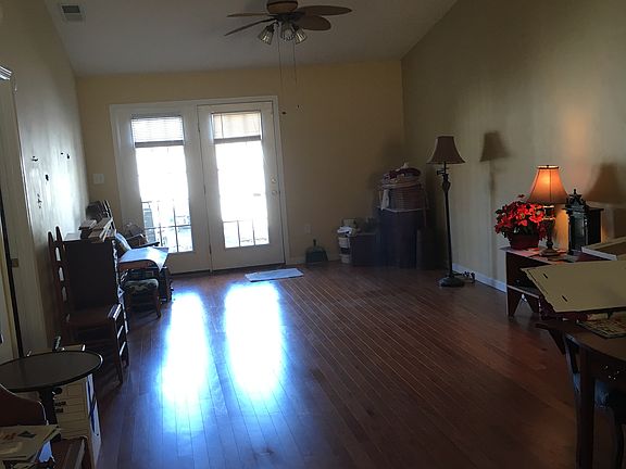 Vaulted ceiling- Great Room
