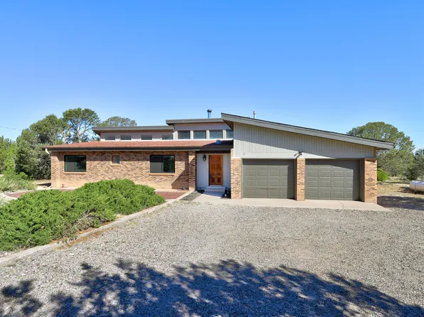 26 W Willard Rd, Edgewood, NM 87015