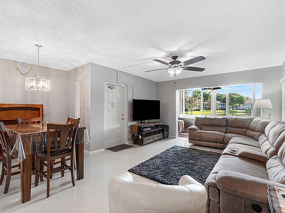3rd image of 13750 Oneida Dr APT F1