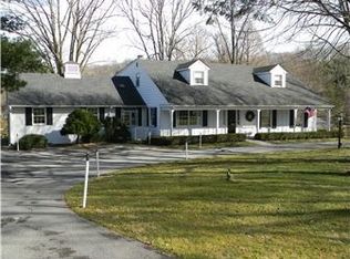 21 Raintree Rd, Chadds Ford, PA 19317