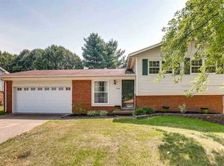 910 Forest Glen Dr, Evansville, IN 47712