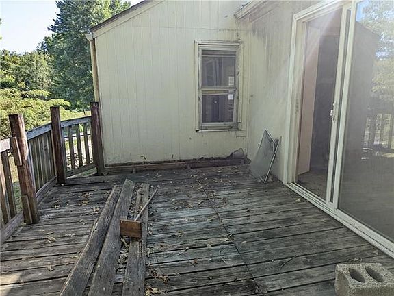 5th image of 4946 Oak Ave