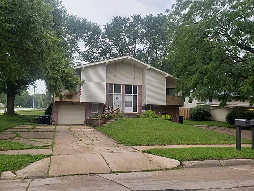 11407 Elm St Photo 1