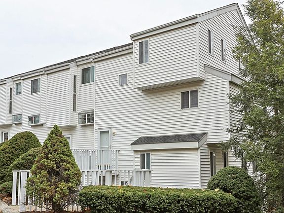 CT6GOLDENHIL-002_04132016